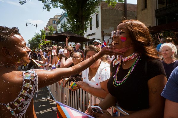 Bandes dessinées : reflet des évolutions sociales et des changements politiques !